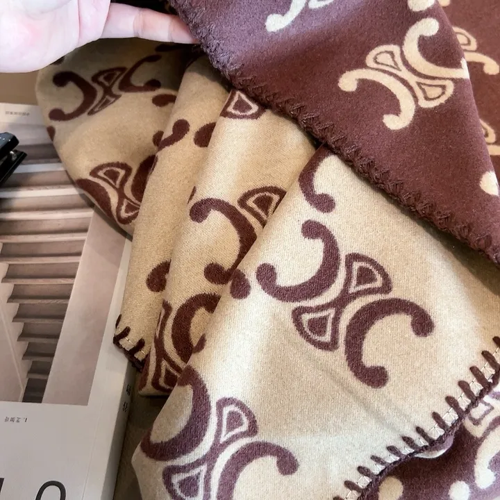 スーパーコピー セリーヌ マフラー