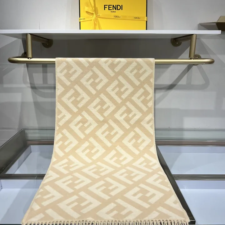 スーパーコピー フェンディ マフラー