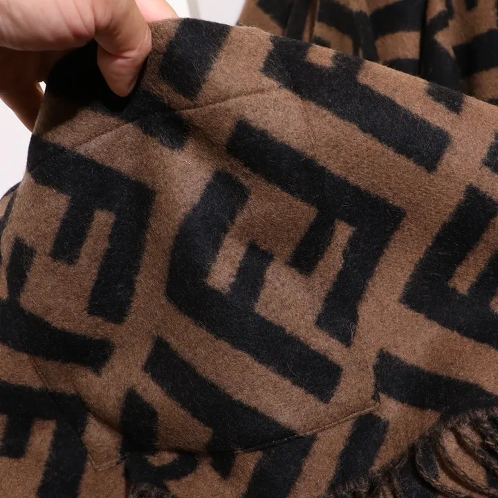 スーパーコピー フェンディ マフラー