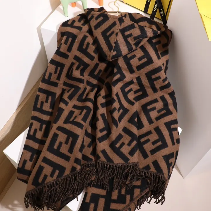 スーパーコピー フェンディ マフラー