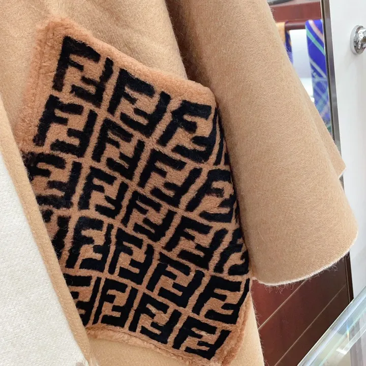 スーパーコピー フェンディ マフラー