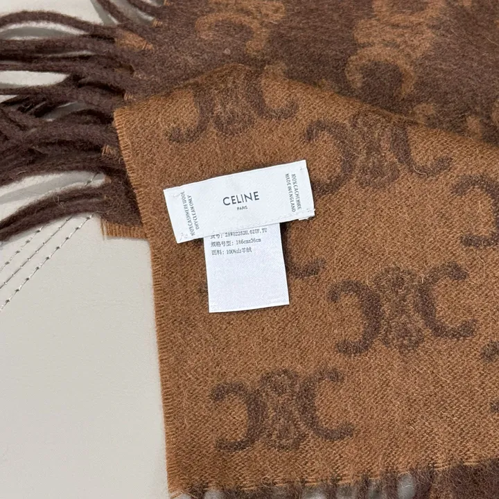 スーパーコピー セリーヌ マフラー