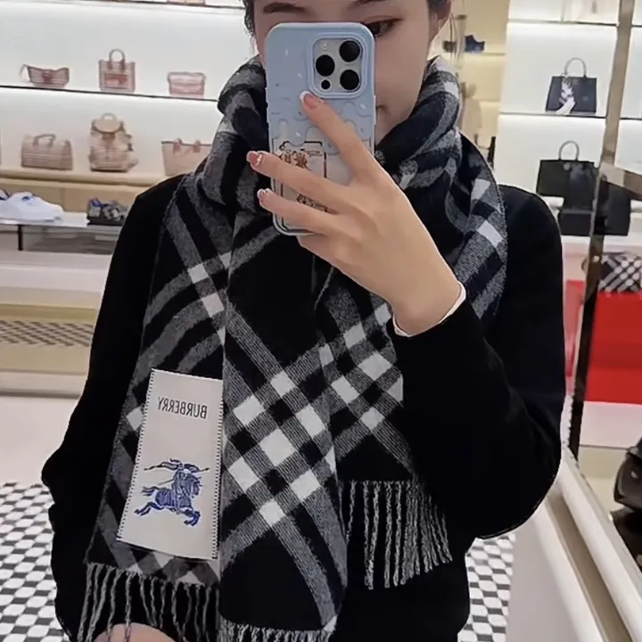 スーパーコピー バーバリー ス マフラー