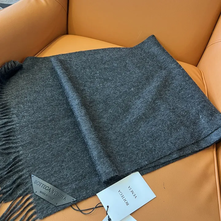 スーパーコピー フェンディ マフラー