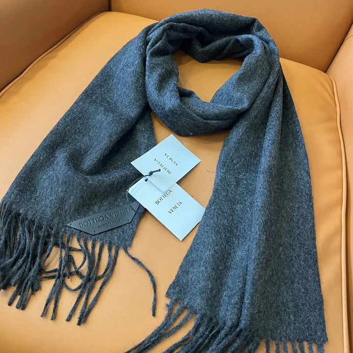 スーパーコピー フェンディ マフラー