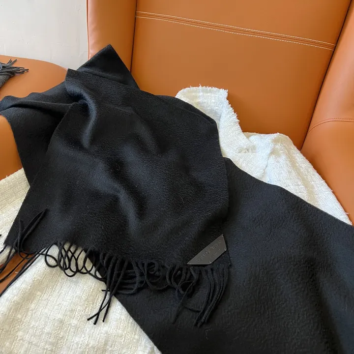 スーパーコピー フェンディ マフラー