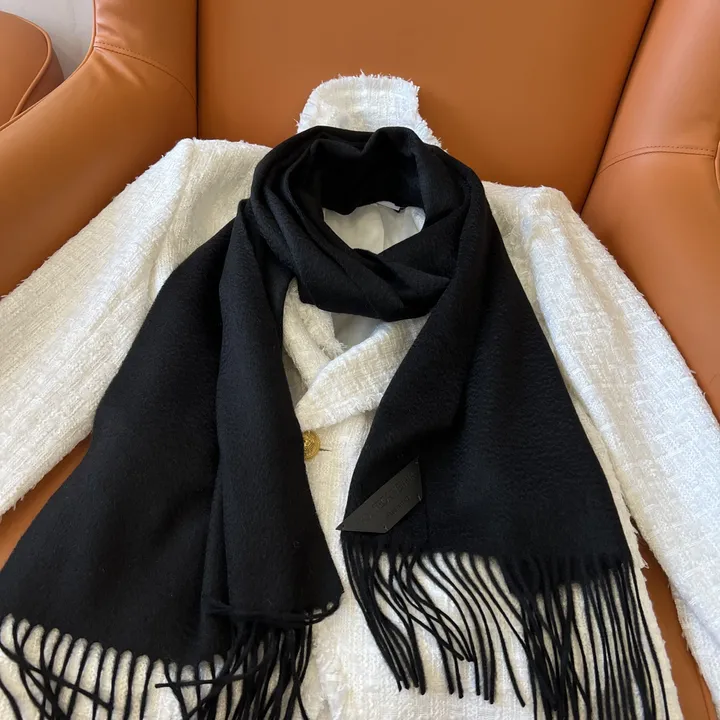 スーパーコピー フェンディ マフラー