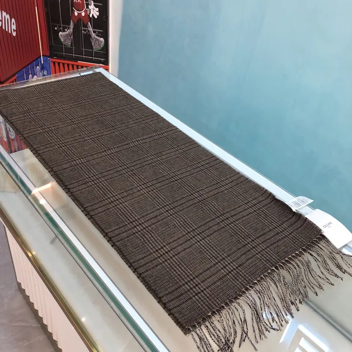 スーパーコピー セリーヌ マフラー