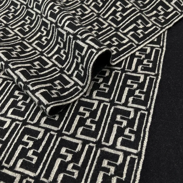 スーパーコピー フェンディ マフラー