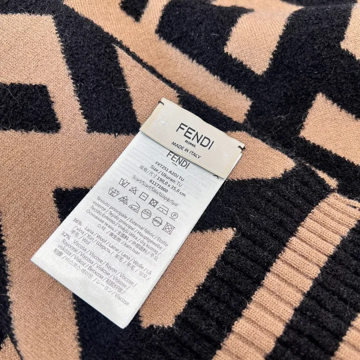 スーパーコピー フェンディ マフラー