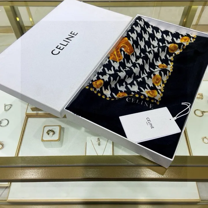 スーパーコピー セリーヌ マフラー