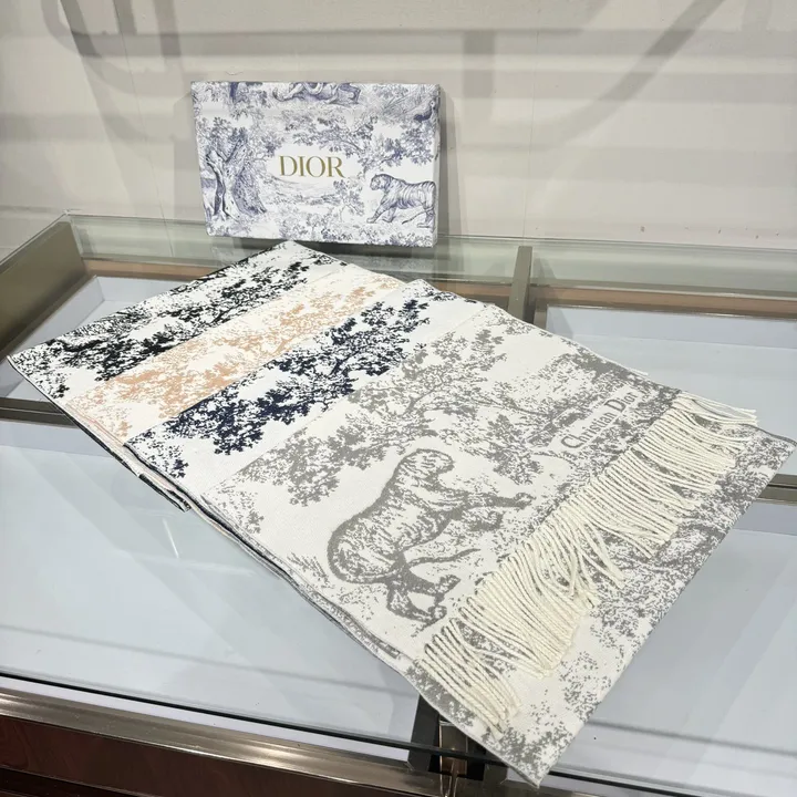 スーパーコピー ディオール マフラー