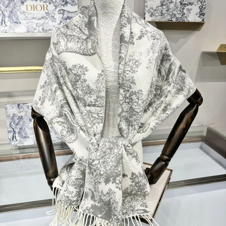 スーパーコピー ディオール マフラー