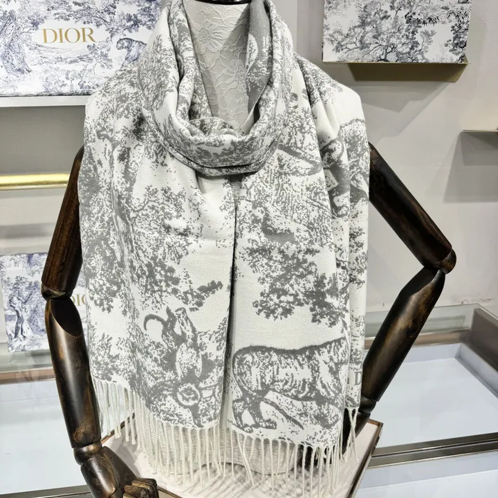 スーパーコピー ディオール マフラー