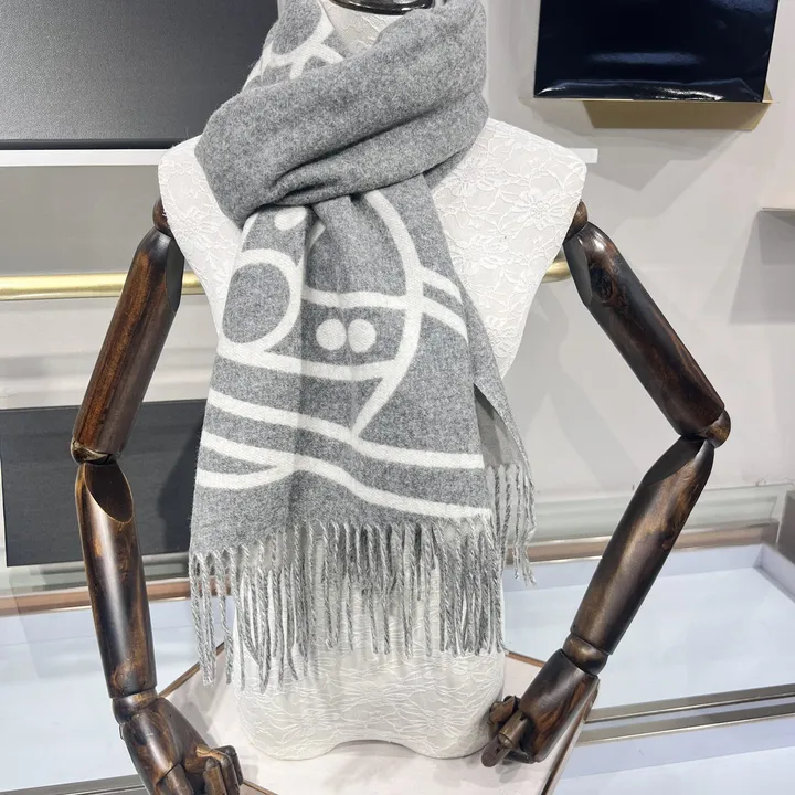 スーパーコピー ヴィヴィアン・ウエストウッド マフラー