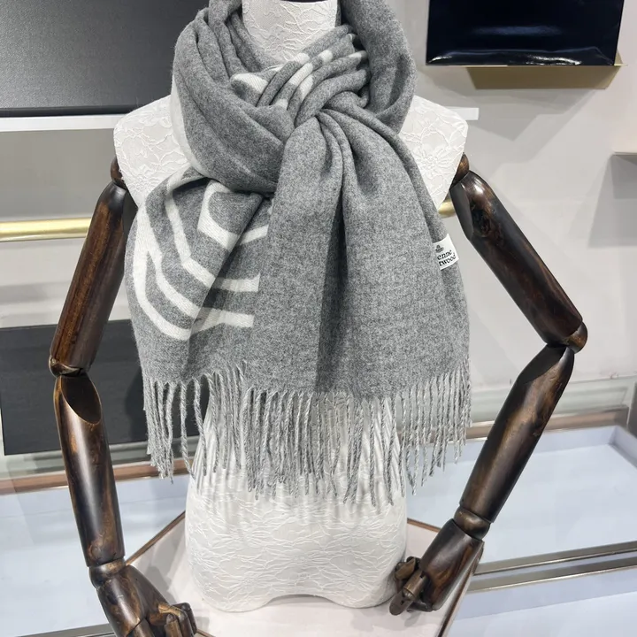 スーパーコピー ヴィヴィアン・ウエストウッド マフラー