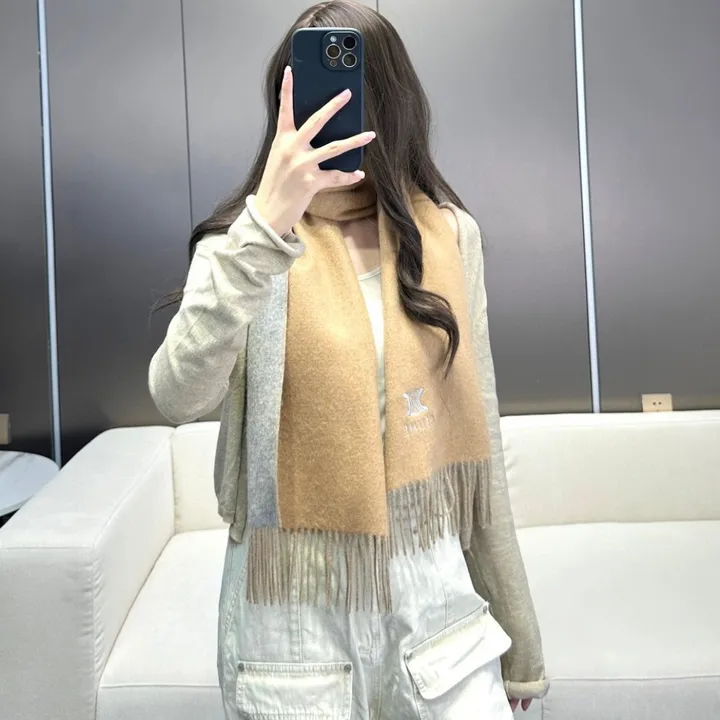 スーパーコピー セリーヌ マフラー