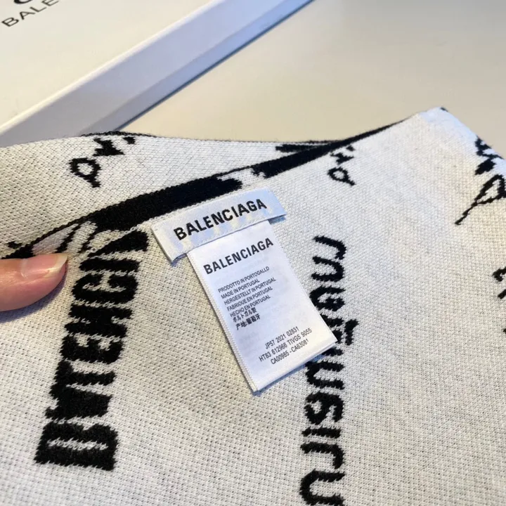 スーパーコピー バレンシアガ マフラー