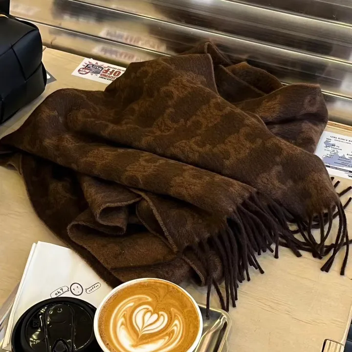 スーパーコピー セリーヌ マフラー