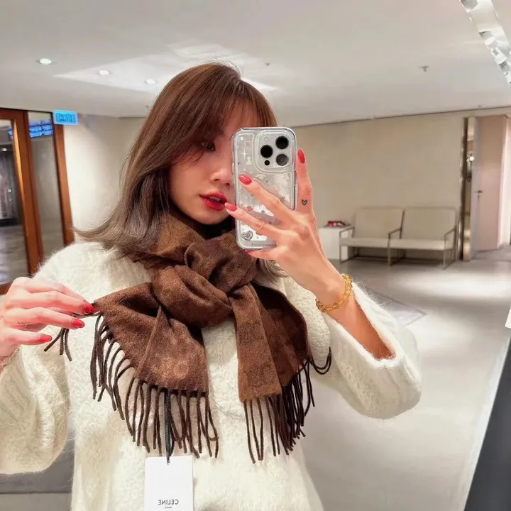 スーパーコピー セリーヌ マフラー