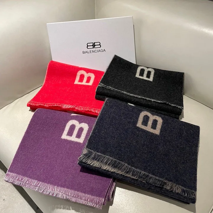 スーパーコピー バレンシアガ マフラー