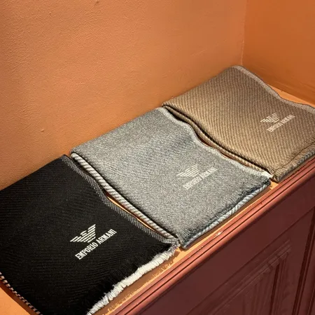 スーパーコピー フェンディ マフラー