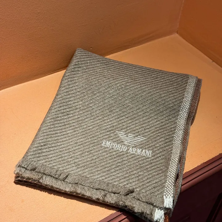 スーパーコピー フェンディ マフラー