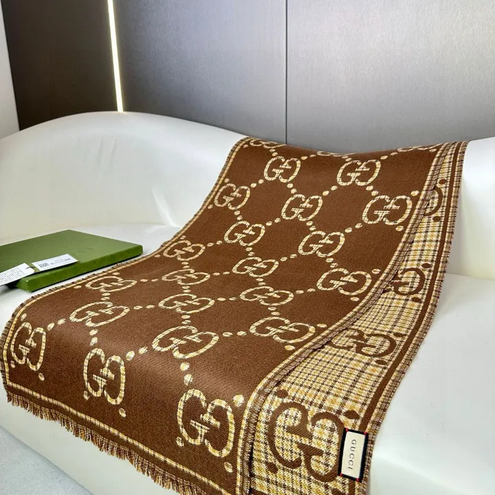 スーパーコピー グッチ マフラー