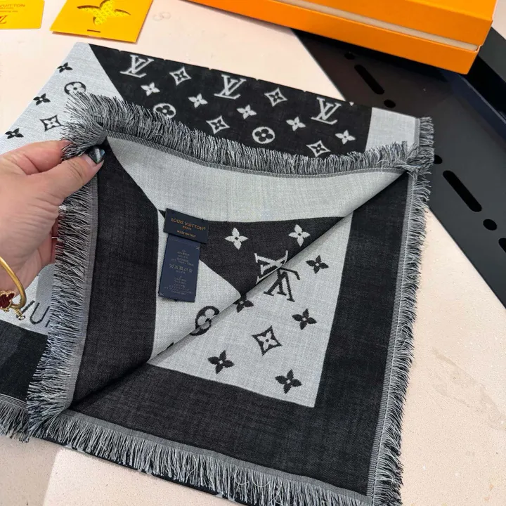 スーパーコピー ルイヴィトン マフラー