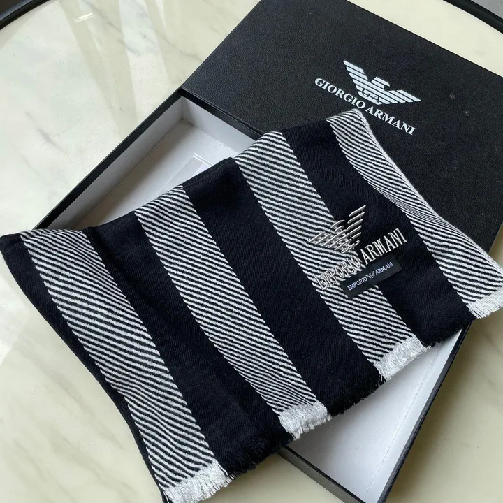 スーパーコピー フェンディ マフラー