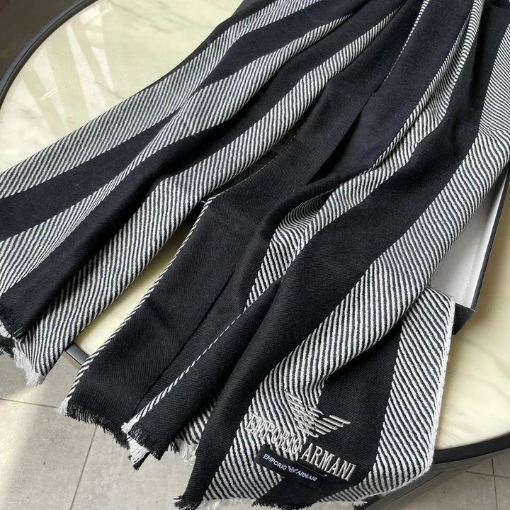 スーパーコピー フェンディ マフラー