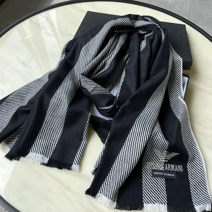 スーパーコピー フェンディ マフラー