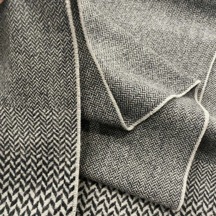 スーパーコピー フェンディ マフラー