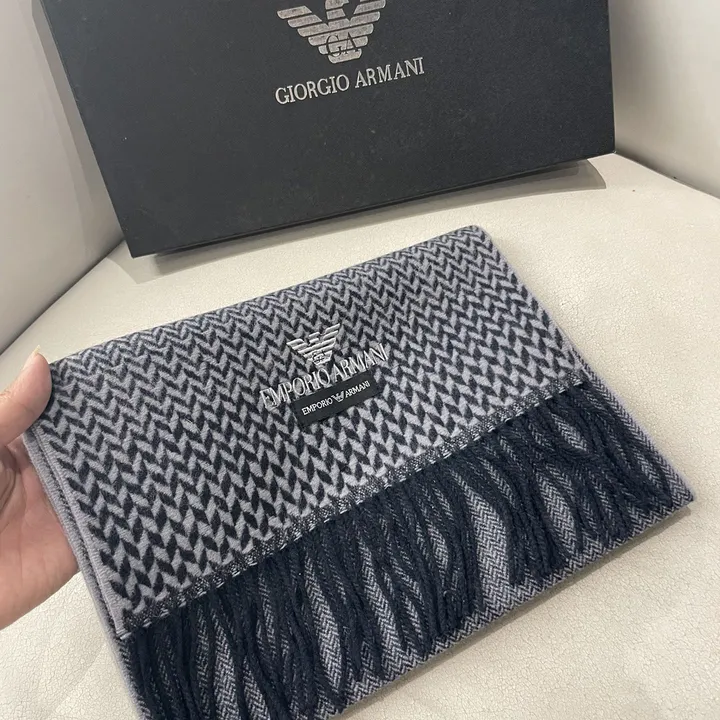 スーパーコピー フェンディ マフラー