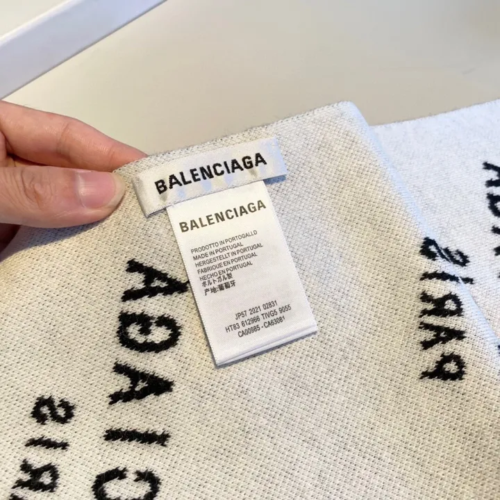 スーパーコピー バレンシアガ マフラー