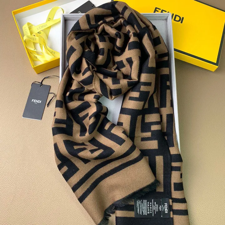 スーパーコピー フェンディ マフラー