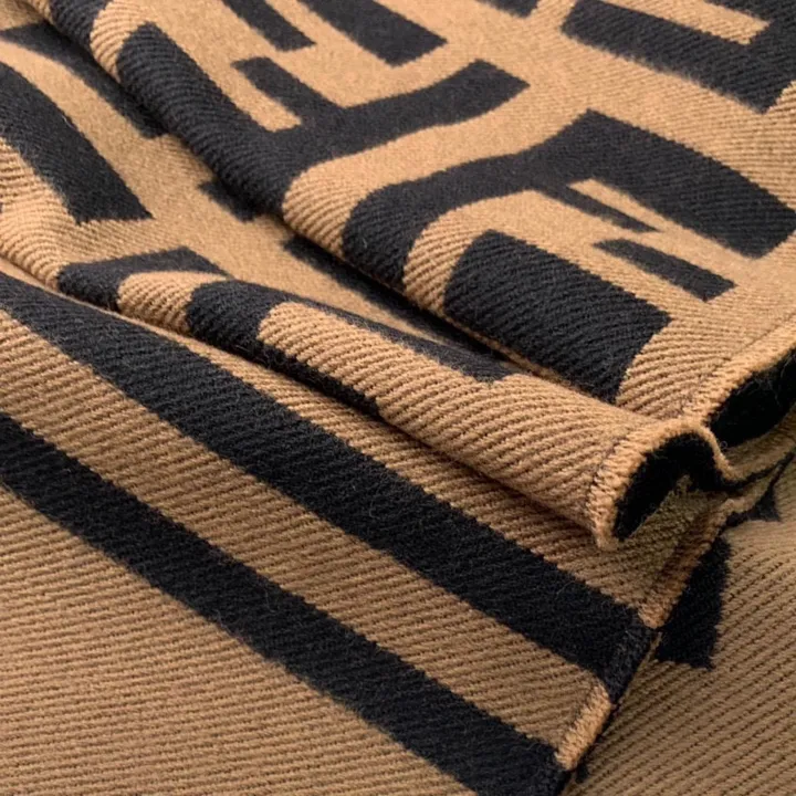 スーパーコピー フェンディ マフラー