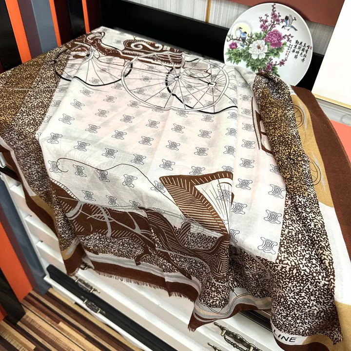 スーパーコピー セリーヌ マフラー