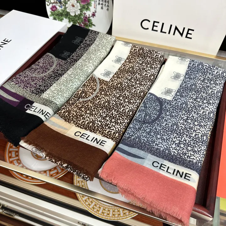 スーパーコピー セリーヌ マフラー