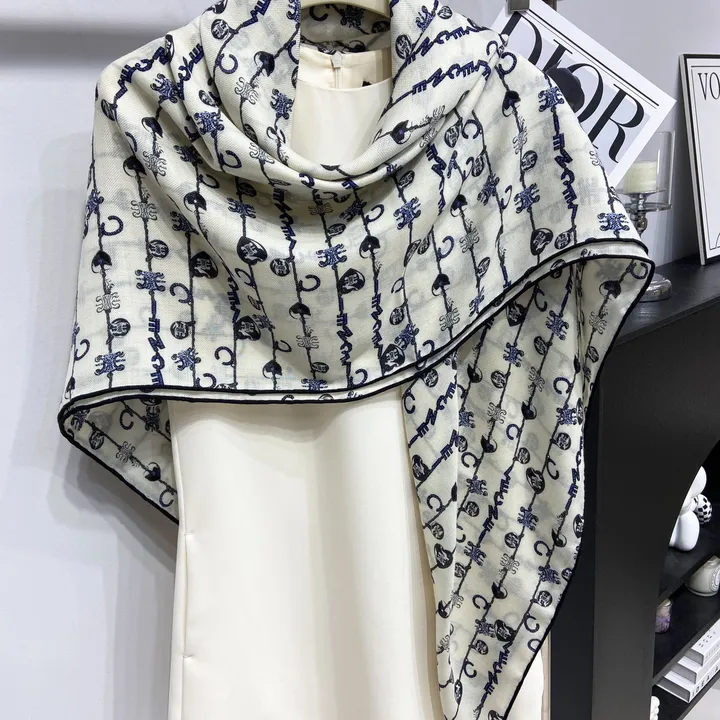 スーパーコピー セリーヌ マフラー