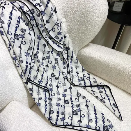 スーパーコピー セリーヌ マフラー