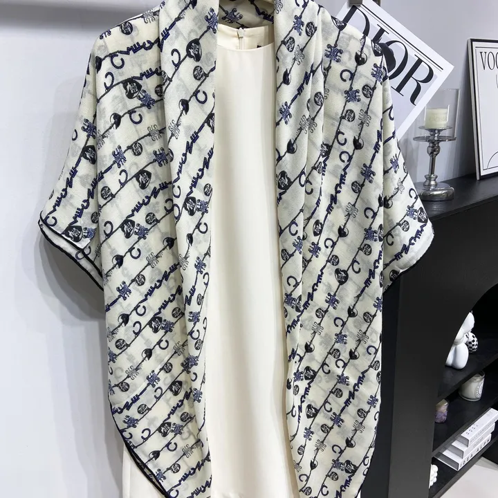 スーパーコピー セリーヌ マフラー