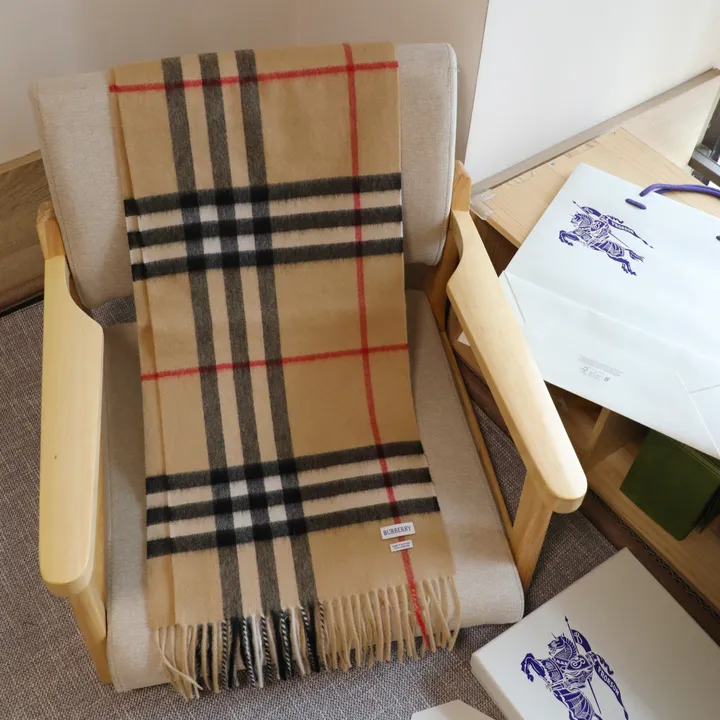 スーパーコピー バーバリー ス マフラー