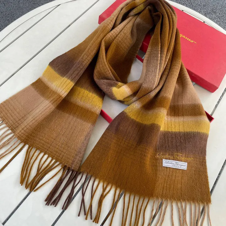 スーパーコピー フェラガモ マフラー