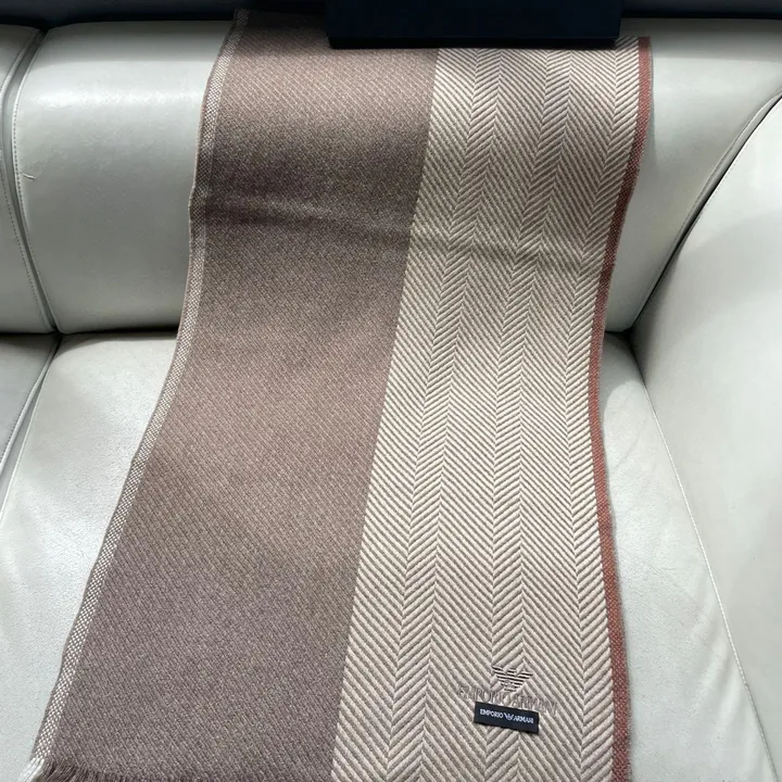 スーパーコピー フェンディ マフラー