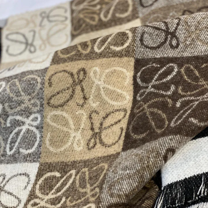 スーパーコピー ロエベ マフラー