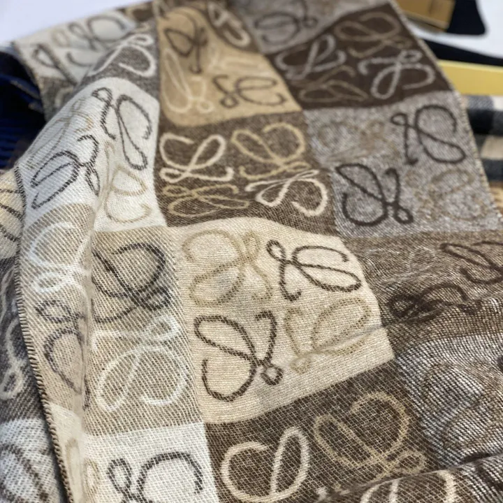 スーパーコピー ロエベ マフラー