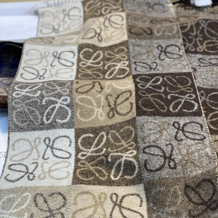 スーパーコピー ロエベ マフラー