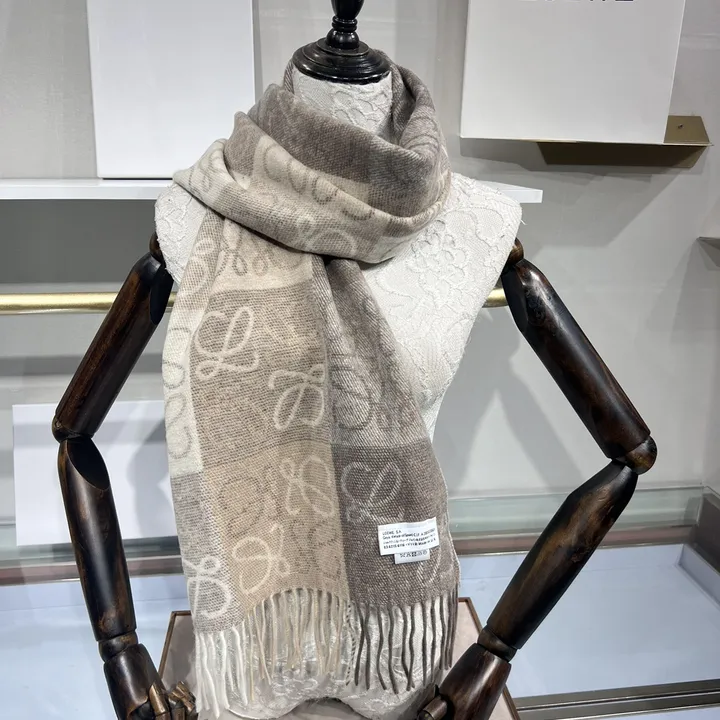 スーパーコピー ロエベ マフラー