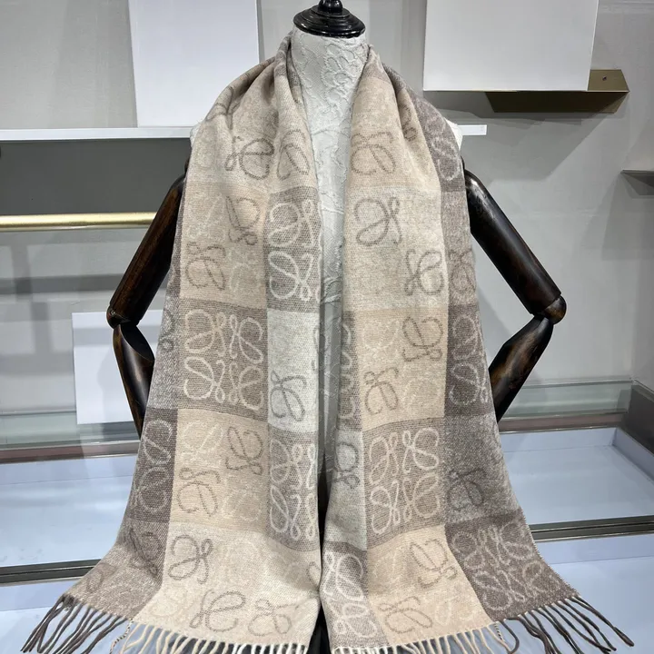 スーパーコピー ロエベ マフラー